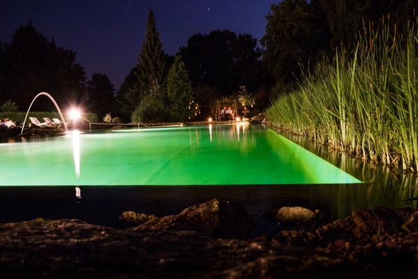 Naturbad bei Nacht