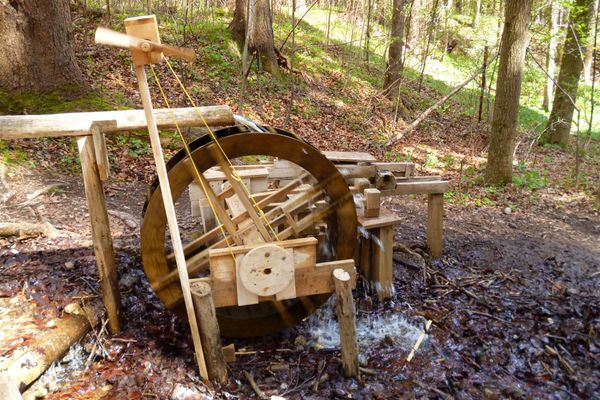 Holzwasserrad