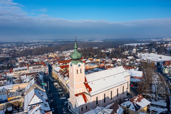 Katholische Pfarrkirche Mariä Himmelfahrt Landau