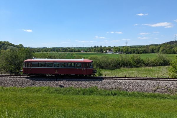 Die Krebsbachtalbahn: eine nostalgische Bahnfahrt mit einzigartigem Charme!