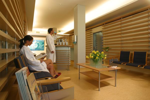 Wartebereich im Gesundheitszentrum