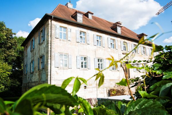 Blick auf ein herrschaftliches Haus