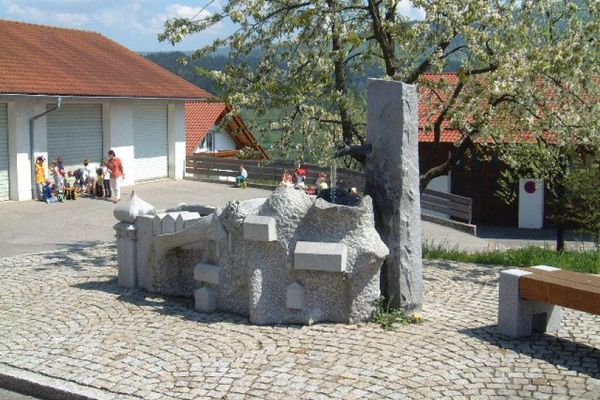 Dorfbrunnen Perasdorf