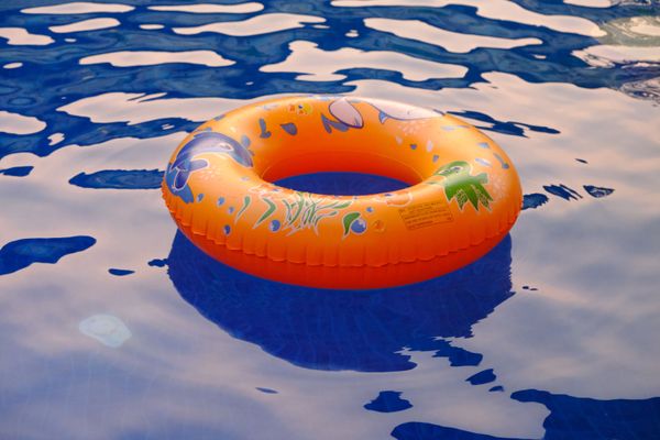 Bild des Datensatzes School'sOut Party im Freibad Eberbach