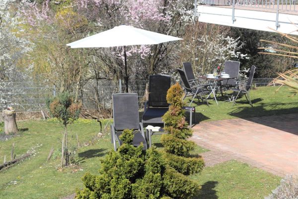 Terrasse und Garten