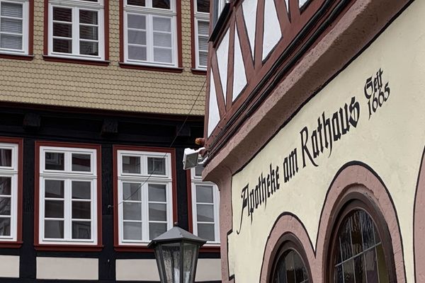 Detailansicht Apotheke am Rathaus, Alsfeld