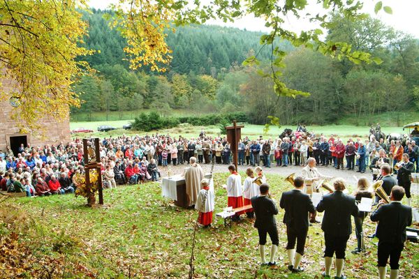 Wallfahrt zur Kirche in Breitenbach