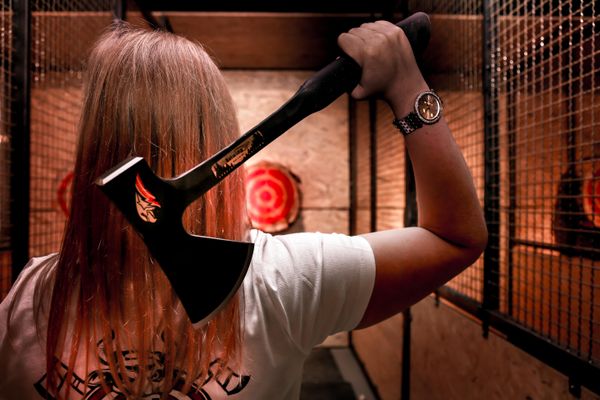 Rage Axe, Axtwerfen auf 600 qm in Weiterstadt