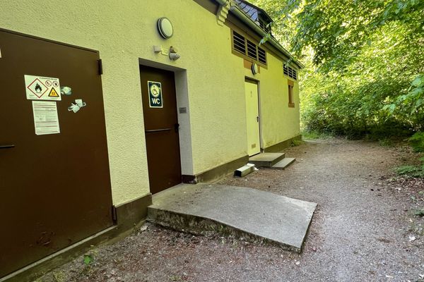 Öffentliches WC Steinbrücker Teich