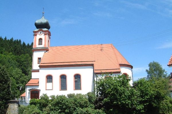 Kirche St. Laurentius Perasdorf1