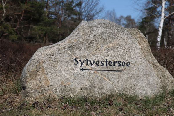 Wegweiser zum Sylvestersee