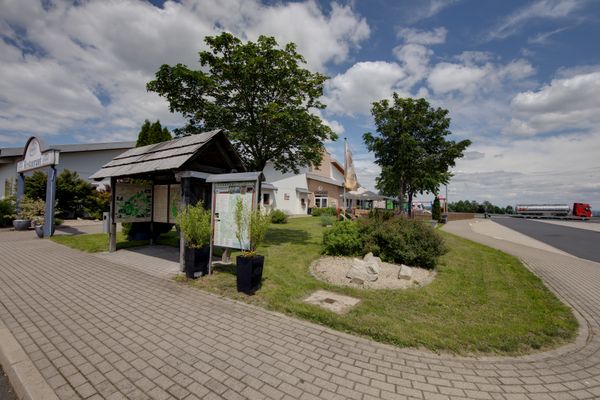 Wanderausgangspunkt am Autohof Thiersheim