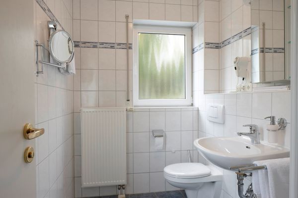 Hotel Garni Haus Schönblick - Bad