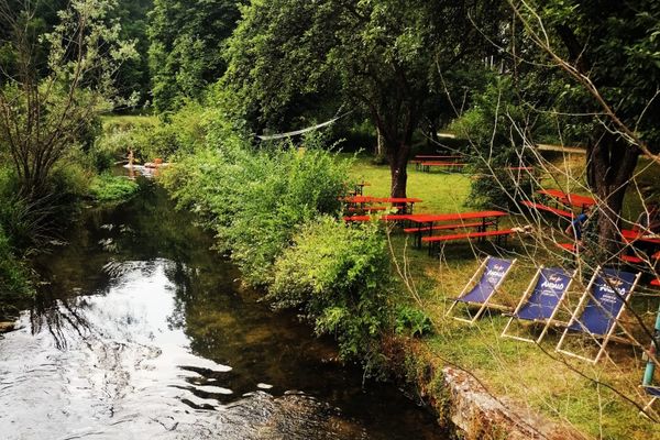 Biergarten Zeitinsel an der Aufseß