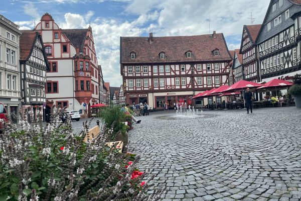 Westseite des Alsfelder Marktplatzes