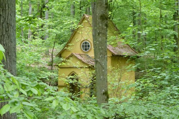 Totenkapelle im Landschaftsgarten