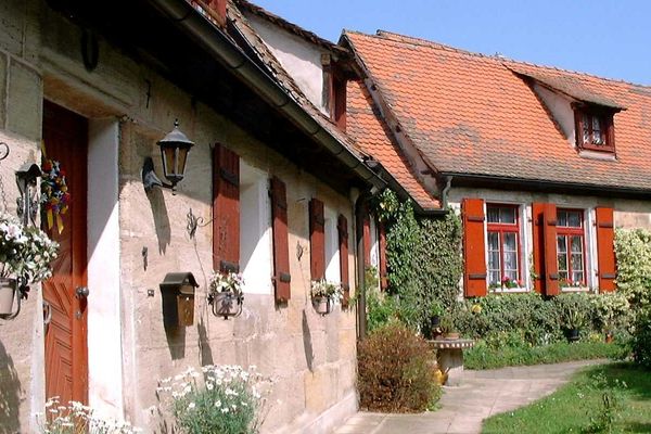 Schlosshof279__Schwarzenbruck.JPG