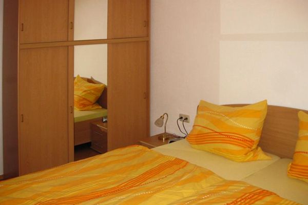 Ferienwohnung Meyer - Schlafzimmer