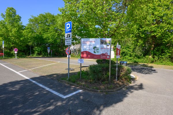 Informationstafel auf dem Wohnmobilstellplatz Oberes Tor