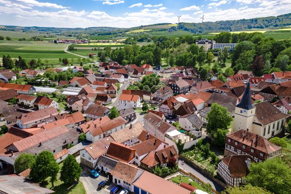 Luftbild Untermerzbach -Dorf und Schloss