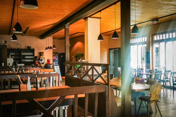 Gasthaus Two Seasons - Zum Seeblick