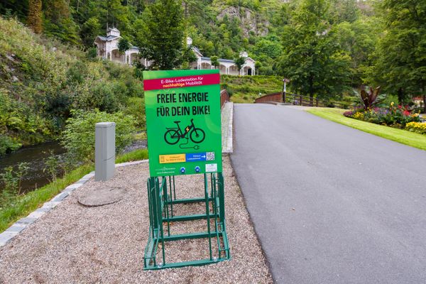E-Bike-Ladestation im Kurpark Bad Berneck