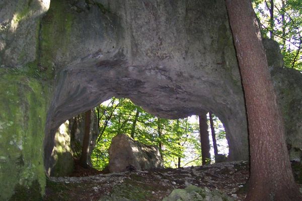 Felsentoram Höhlenweg