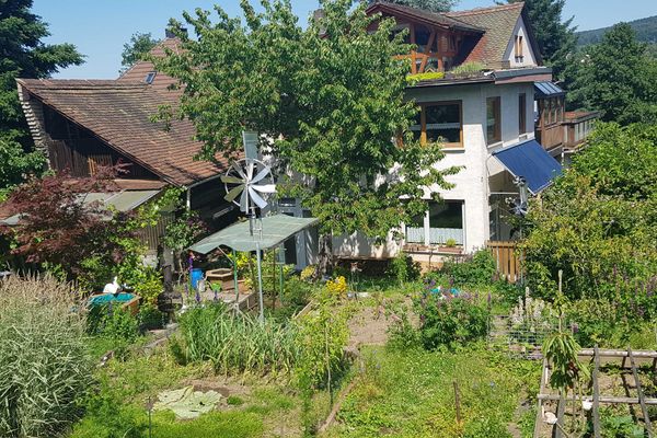 Haus- und Gartenansicht