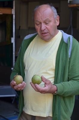 Apfelexperte Herbert Schmidt
