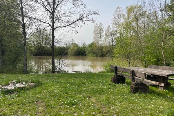 Grillplatz am See bei Reckertshausen