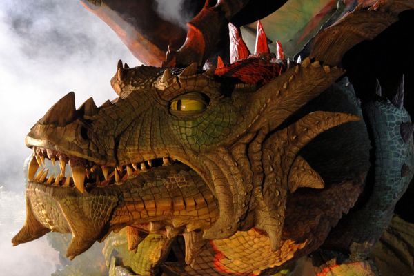 Drachenstich - Ausgefeilte Gesichtsmimik lässt den Drachen lebendig werden
