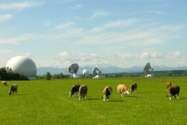 Raisting, Erdfunkstelle