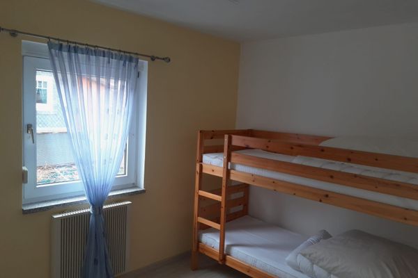 Schlafzimmer 2