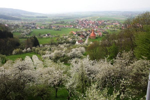 Aussicht von Regensberg nach Weingarts & Kunreuth