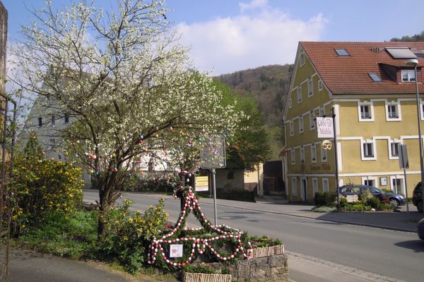Osterbrunnen "Heidsbrunnen" Egloffstein