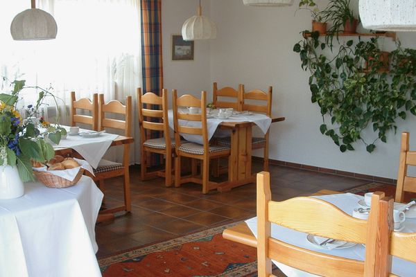 GER00020060626271836