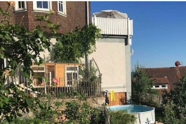Garten mit Pool