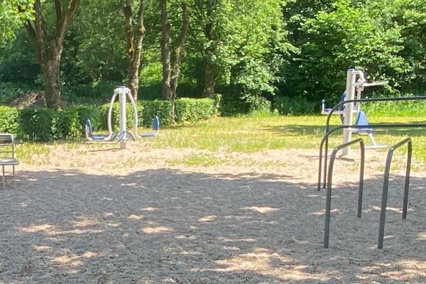 Aktiv-Bewegungsparcour_nahe Natur-Erlebnisbad Rothenkirchen
