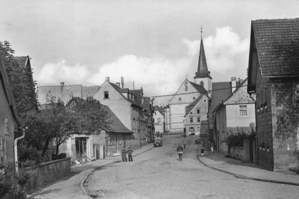 Bahnhofstraße um1953