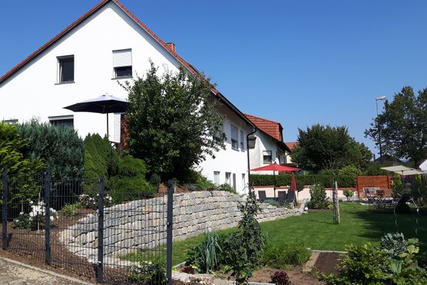 FeWo Akazienblüte