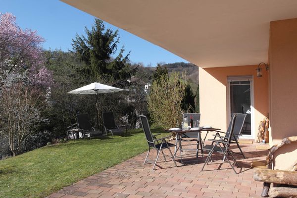 Terrasse und Garten