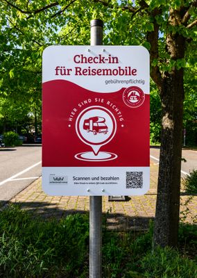 Check-in Tafel Wohnmobilstellplatz Oberes Tor
