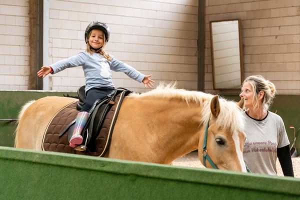 Ponyreiten auf dem Hohenloher Hof