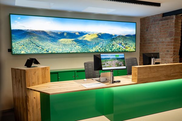Bild des Datensatzes Touristinformation Maikammer mit digitaler Erlebniswelt