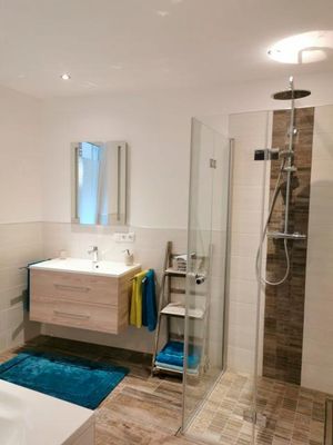 Ferienwohnung Baumgärtel - Badezimmer