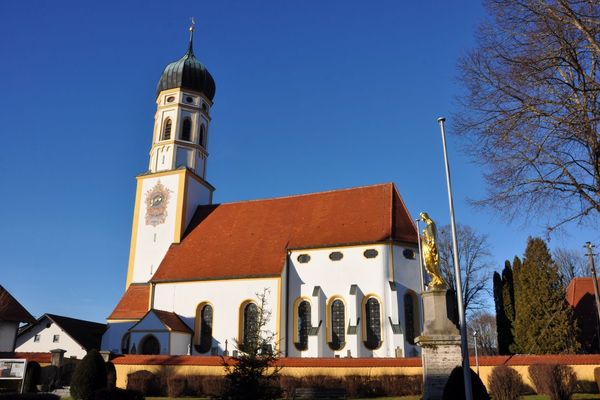Kirche Oberalting Außenansicht