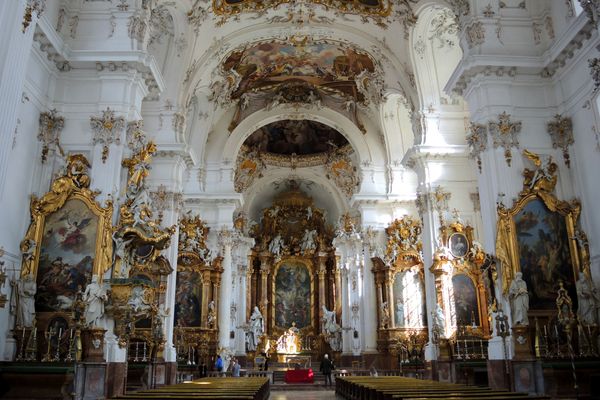 Kircheninnenraum