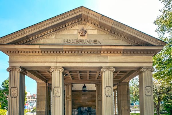 Auf dem Bild ist der Max-Tempel im Kurgarten in Bad Kissingen zu sehen.