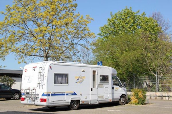 Wohnmobilstellplatz am Freibad