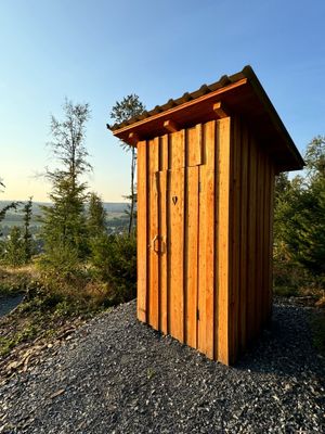Outdoor-Toilettenhäuschen
